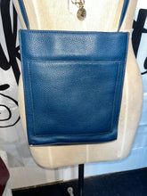 Load image into Gallery viewer, Leather Crossbody Bag
