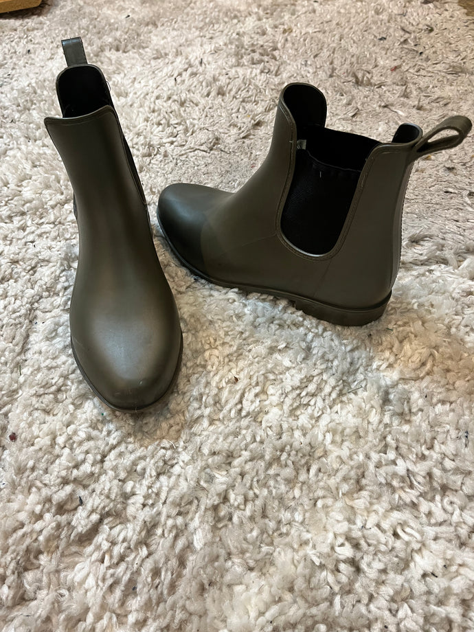 Green Rainboots